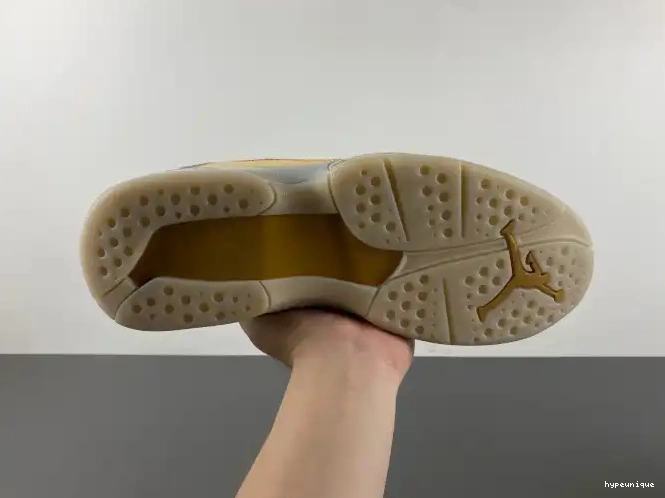 HYPE Jordan Champagne 832821-030 8 Retro 0514